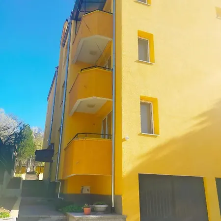 Casa de hóspedes Yellow House -Room Sófia