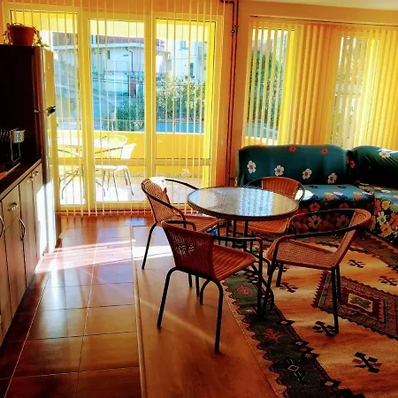 Yellow House -Room Sófia
